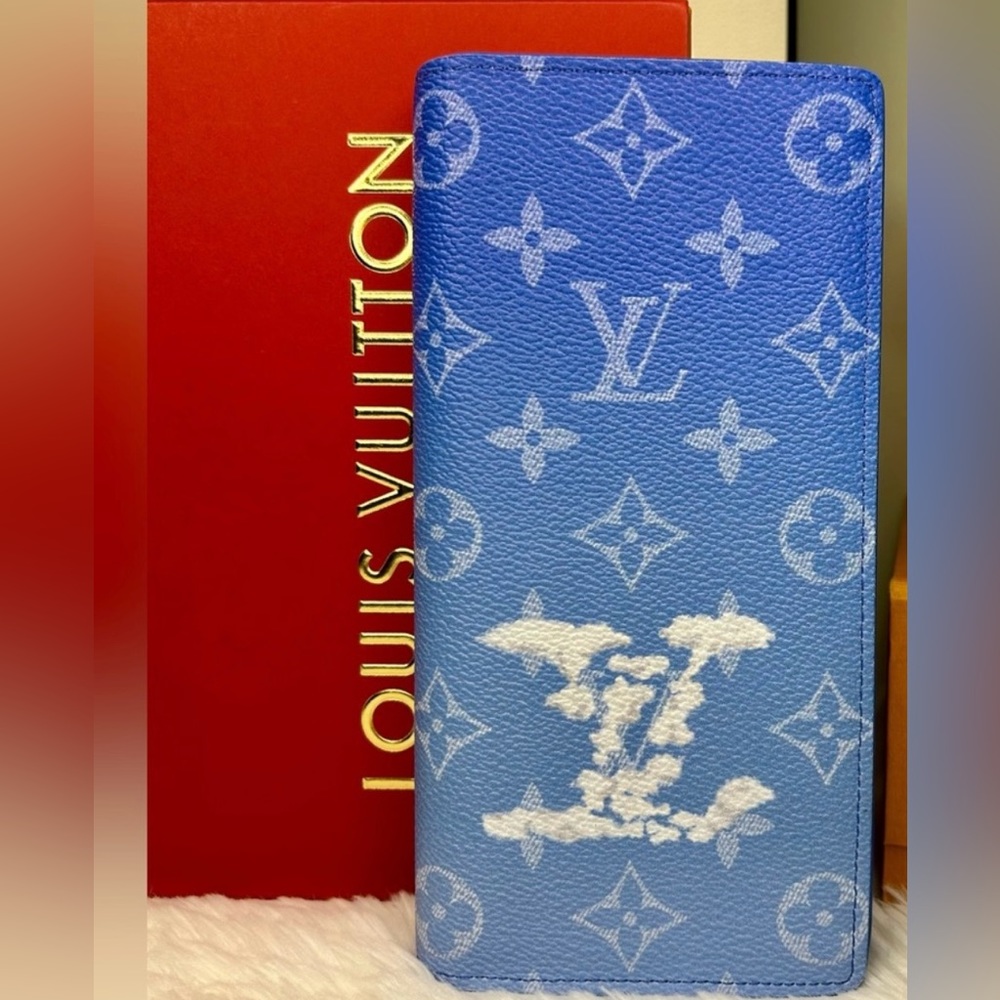 🔥UNUSED!! Louis Vuitton x Virgil Abloh•Clouds Brazza Wallet